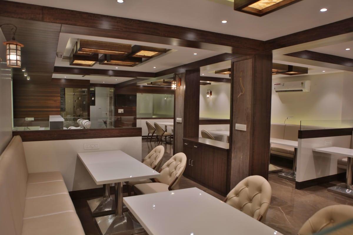 Hotel K P Pride Jālgaon Exterior foto