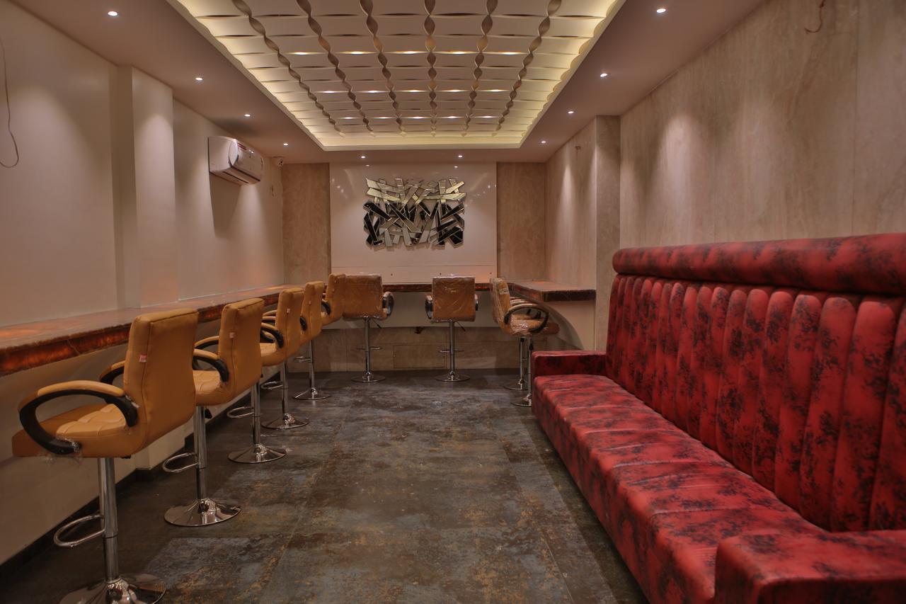 Hotel K P Pride Jālgaon Exterior foto